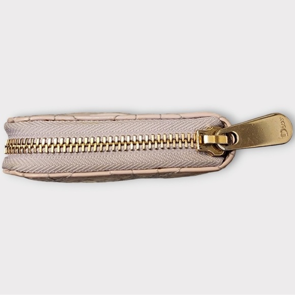 Lady Dior Cannage Large Patent Leather Zip-Around Wallet, lavender - Picture 7 of 16